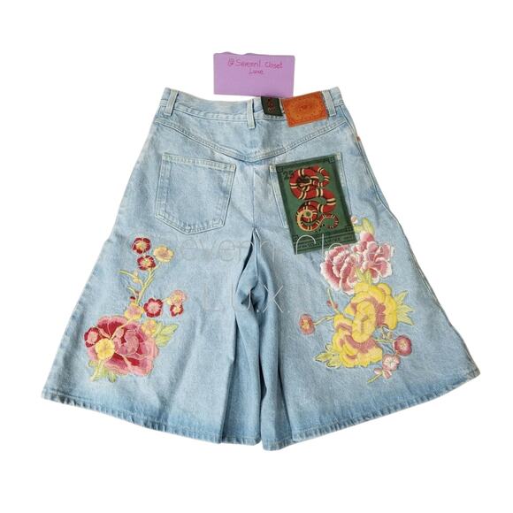 GUCCI Bermuda Denim Short Size 8 Soave Amore Wide Cut Embroidered NWT $1,980 - Picture 2 of 12